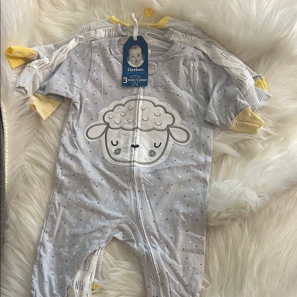 Gerber Baby Sheep Print three Piece - Gray and Yellow